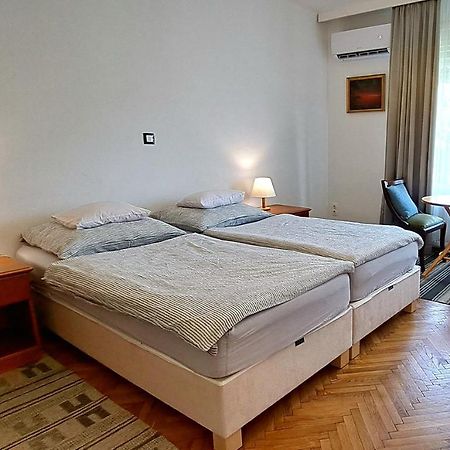 Forestine Guesthouse Heviz Bagian luar foto