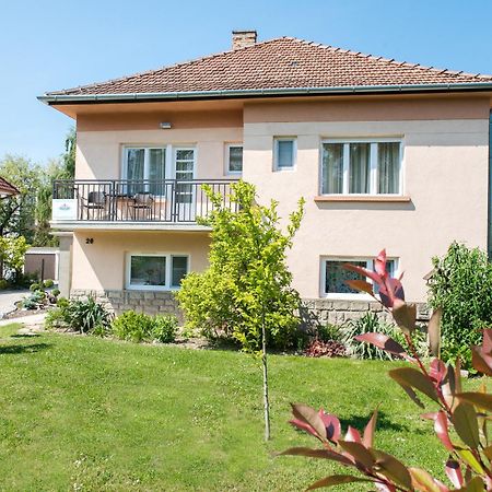 Forestine Guesthouse Heviz Bagian luar foto