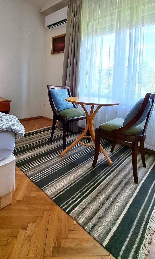 Forestine Guesthouse Heviz Bagian luar foto