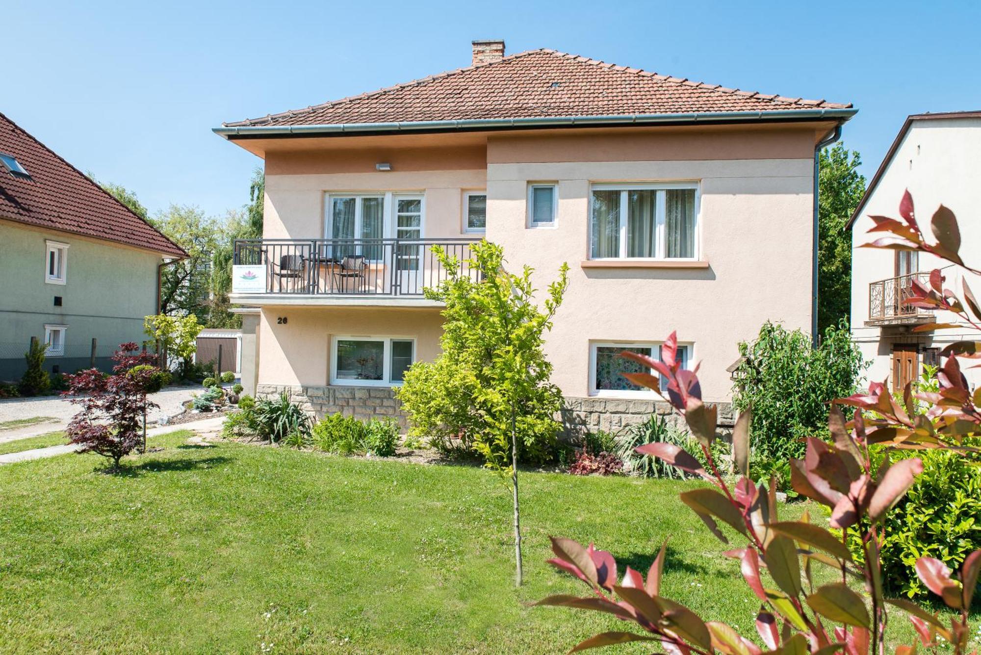 Forestine Guesthouse Heviz Bagian luar foto